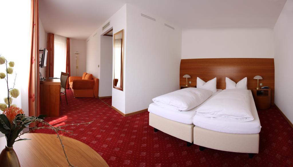 Hotel Zur Pfalz Kandel Rum bild
