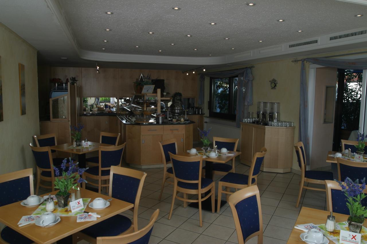 Hotel Zur Pfalz Kandel Exteriör bild